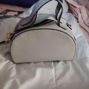 Elegant Cream Women's Handbag